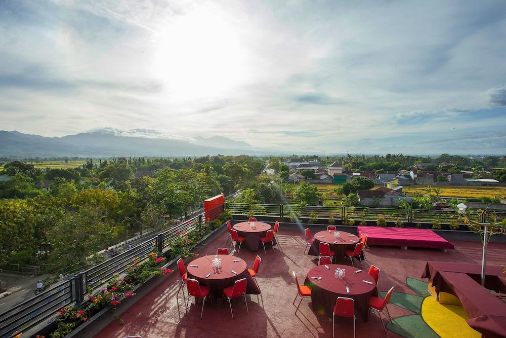 Pratama Hotel & Convention มาตารัม ภายนอก รูปภาพ