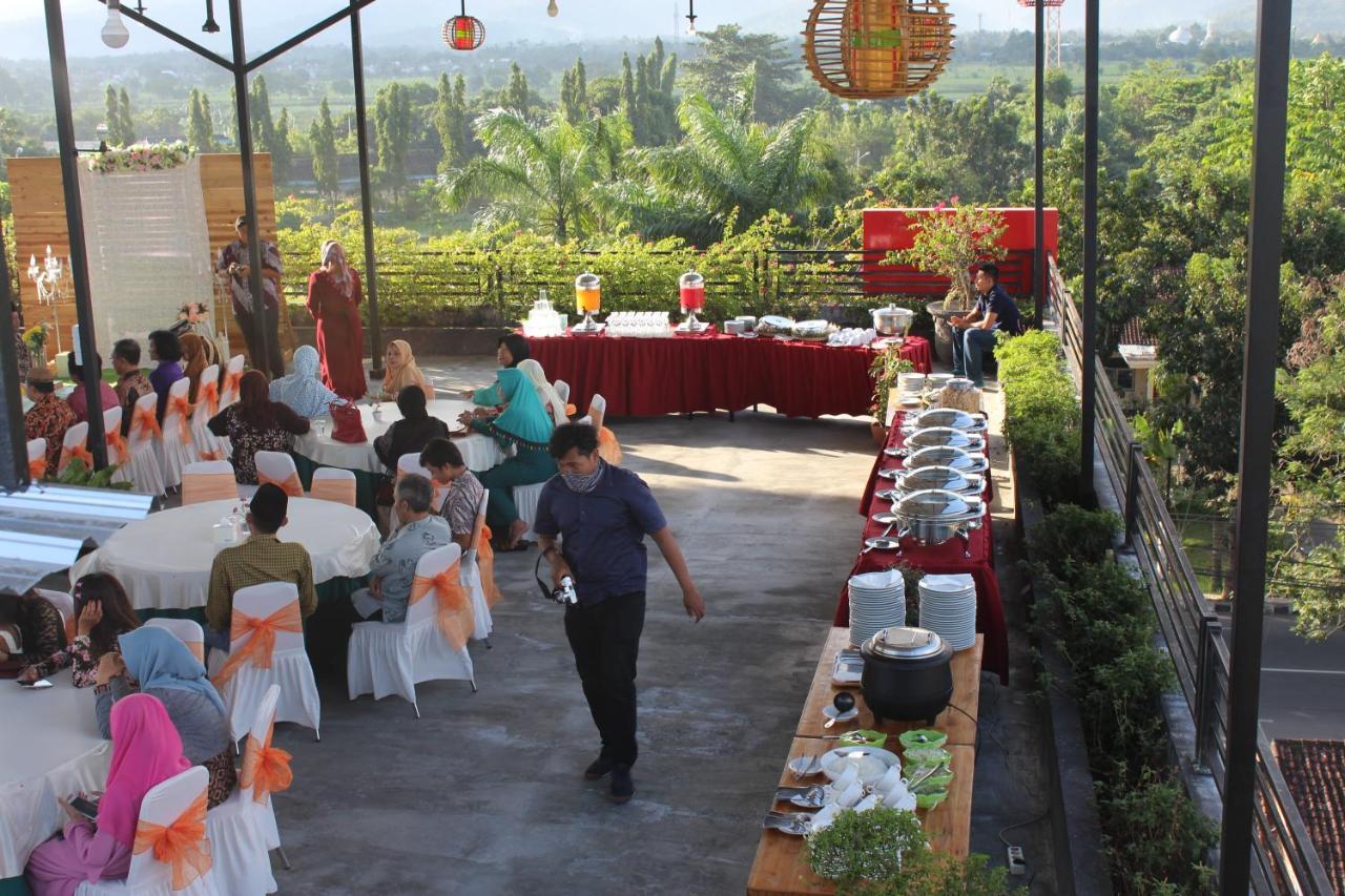 Pratama Hotel & Convention มาตารัม ภายนอก รูปภาพ