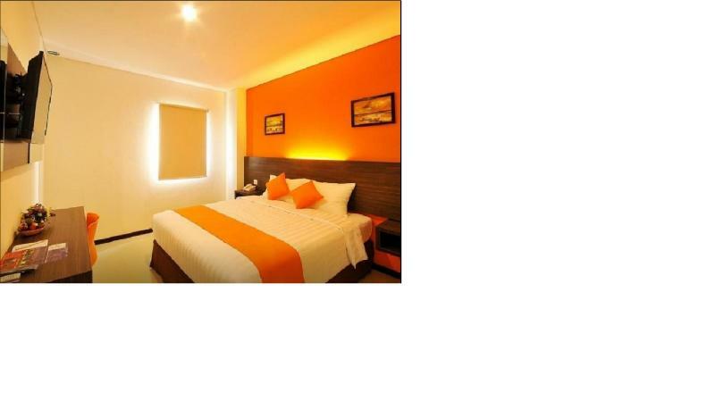 Pratama Hotel & Convention มาตารัม ภายนอก รูปภาพ