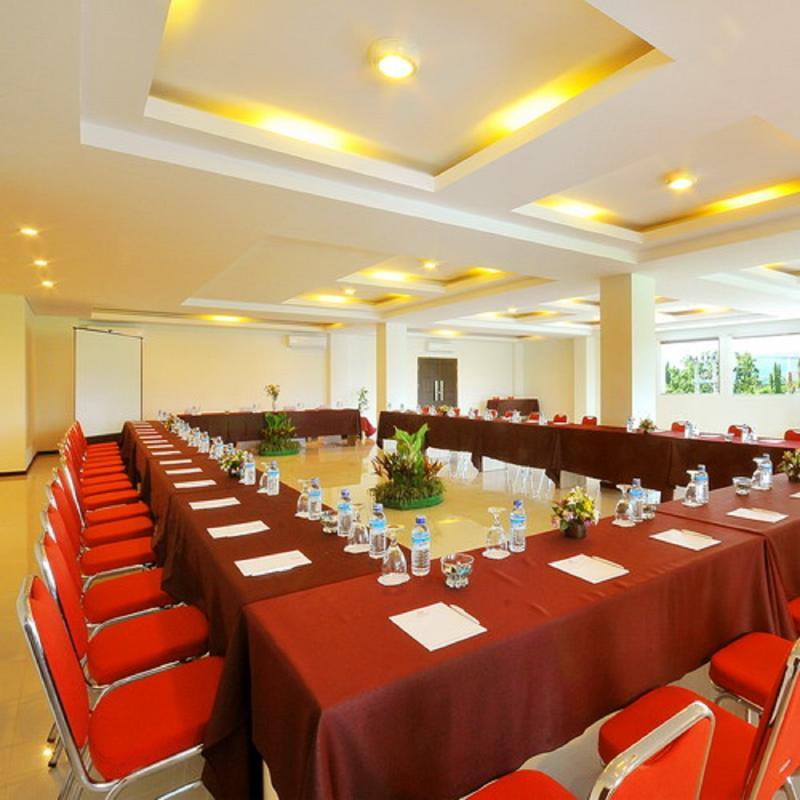 Pratama Hotel & Convention มาตารัม ภายนอก รูปภาพ